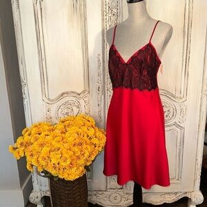 Gillian & O’ Malley Sleepwear for Target Deep Rose Silky Slinky Slip Gown Size M